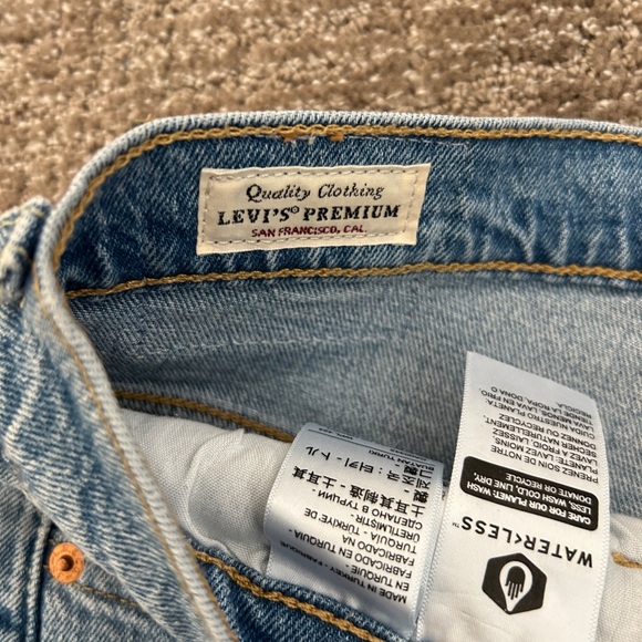 Levi’s 501 Denim Light Wash Shorts W27 - Picture 7 of 10